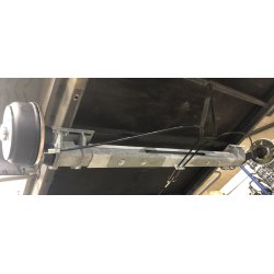 UNIVERSAL AXEL - JUSTERBAR 1420 - 1750mm MED BROMS 1400 KG 5X112 ("Knott")