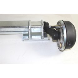 UNIVERSAL AXEL - JUSTERBAR 1420 - 1750mm MED BROMS 1400 KG 5X112 ("Knott")